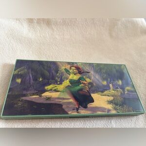 Revolution Beauty x Shrek Eyeshadow Palette